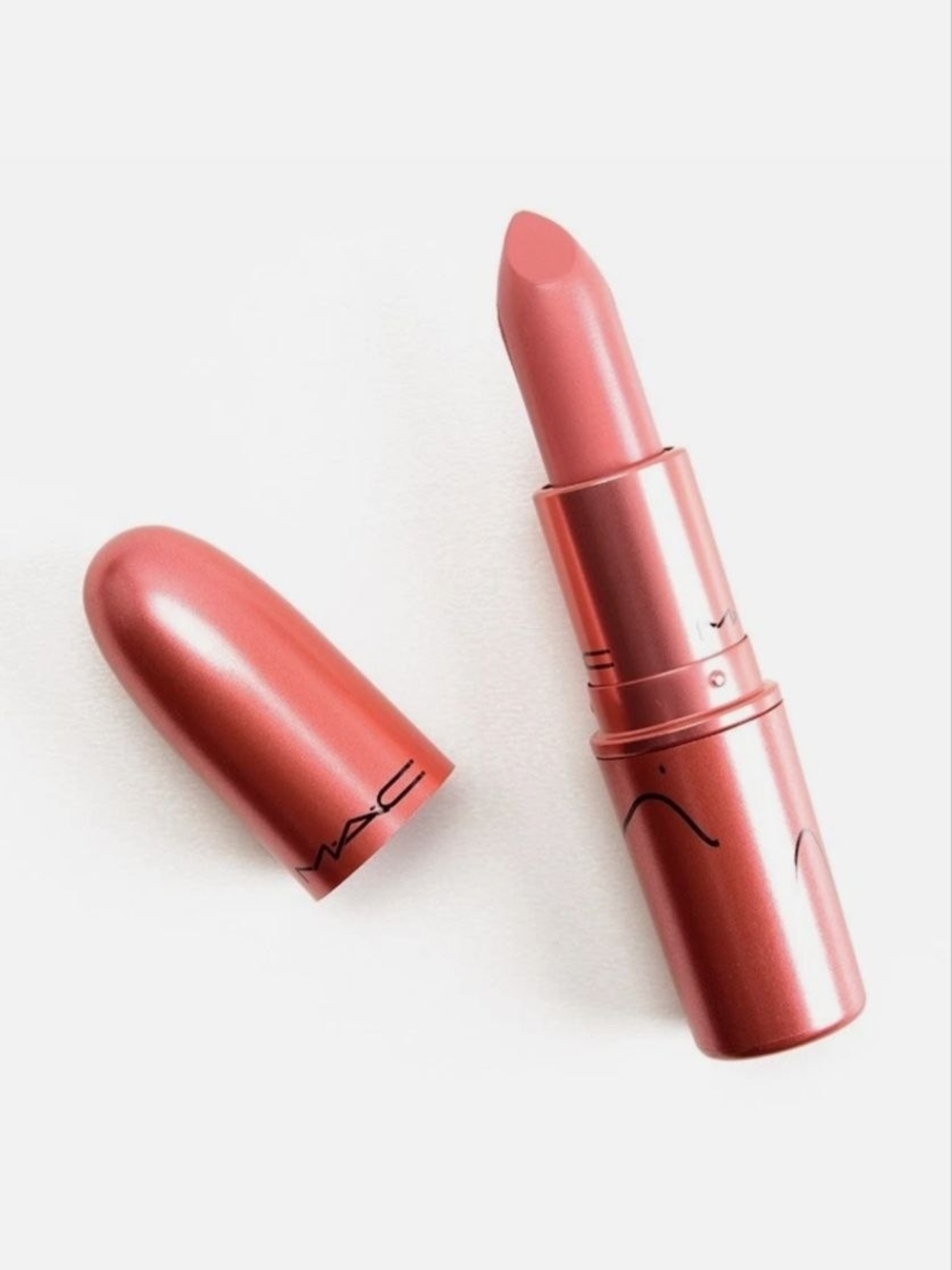 "MAC Limited Edition Pink Packaging Lipstick"